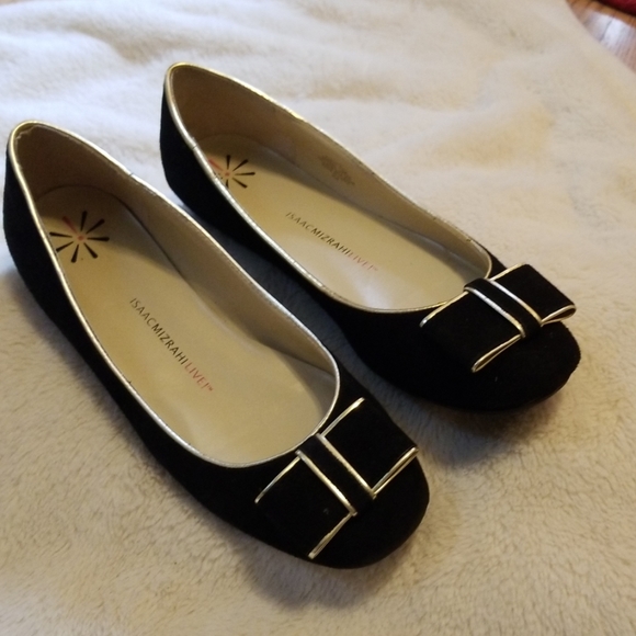 Isaac Mizrahi Shoes - Isaac Mizrahi velvet flats gold embellished bow